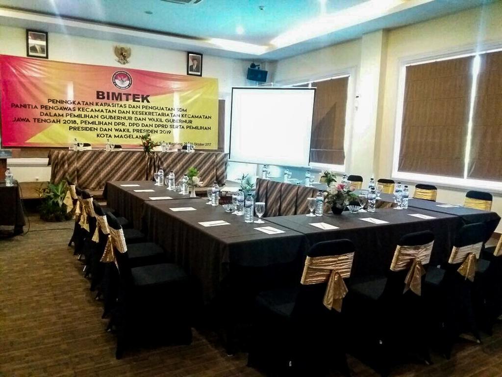 Hotel Safira Magelang Exterior foto